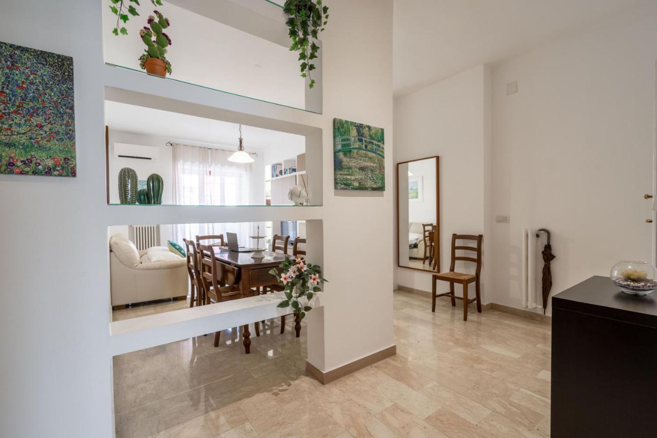 Universita & Stazione Airy Apartment With Parking Bari Exterior photo