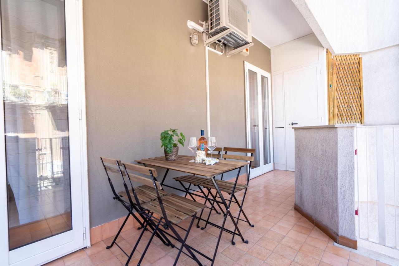 Universita & Stazione Airy Apartment With Parking Bari Exterior photo
