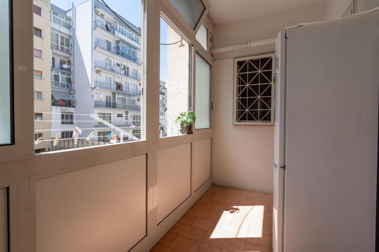Universita & Stazione Airy Apartment With Parking Bari Exterior photo